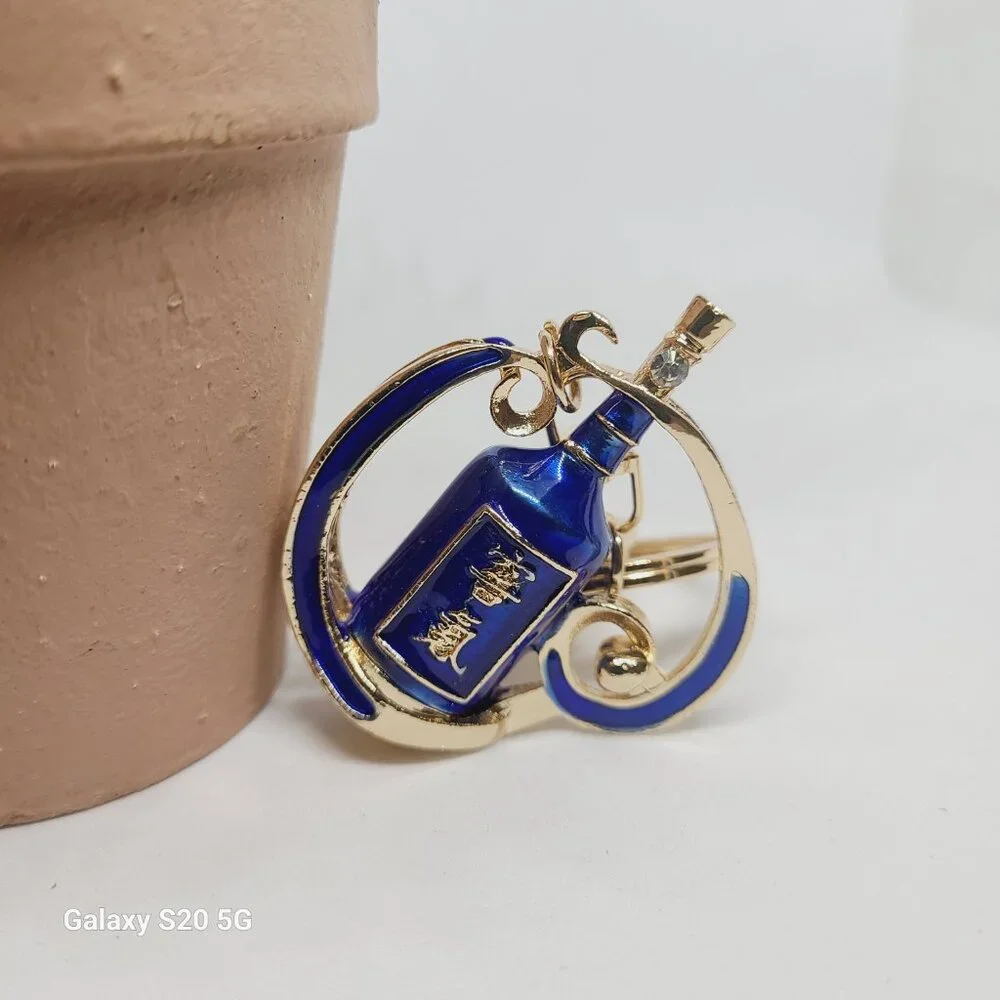 Unbranded Metal Wine Bottle Holder Keychain Blue & Gold Unisex NWOT‎ Evening